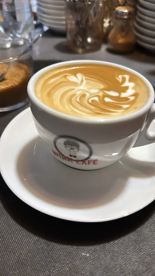 Caffè latte s latte artem